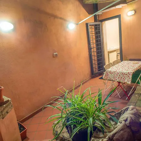 Intra\' Residenza In Trastevere