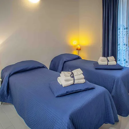 Intra\' Residenza In Trastevere