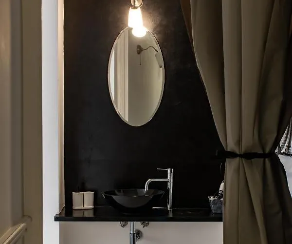 Konukevi Intra' Residenza In Trastevere 4*