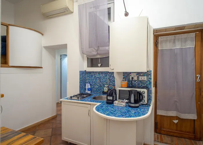 Konukevi Intra' Residenza In Trastevere Roma